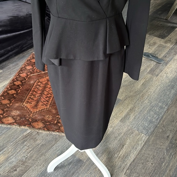 Black halo dress - Picture 9 of 14